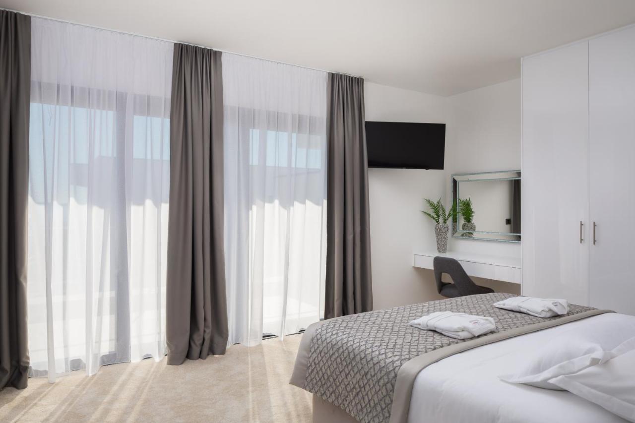 Luxury Apartments Baotic 特罗吉尔 外观 照片