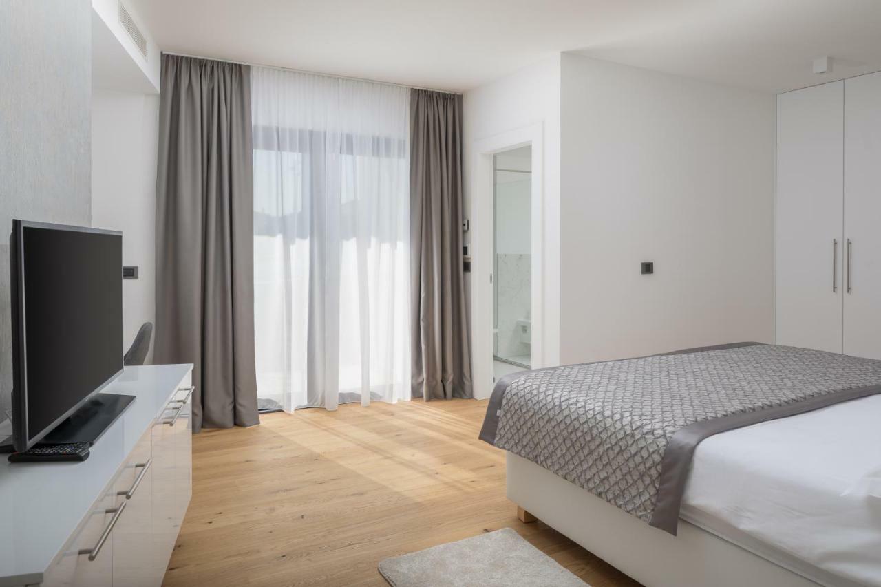 Luxury Apartments Baotic 特罗吉尔 外观 照片