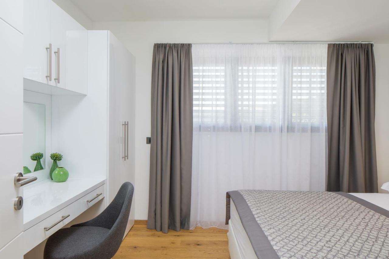 Luxury Apartments Baotic 特罗吉尔 外观 照片