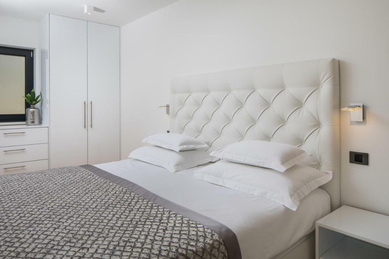 Luxury Apartments Baotic 特罗吉尔 外观 照片
